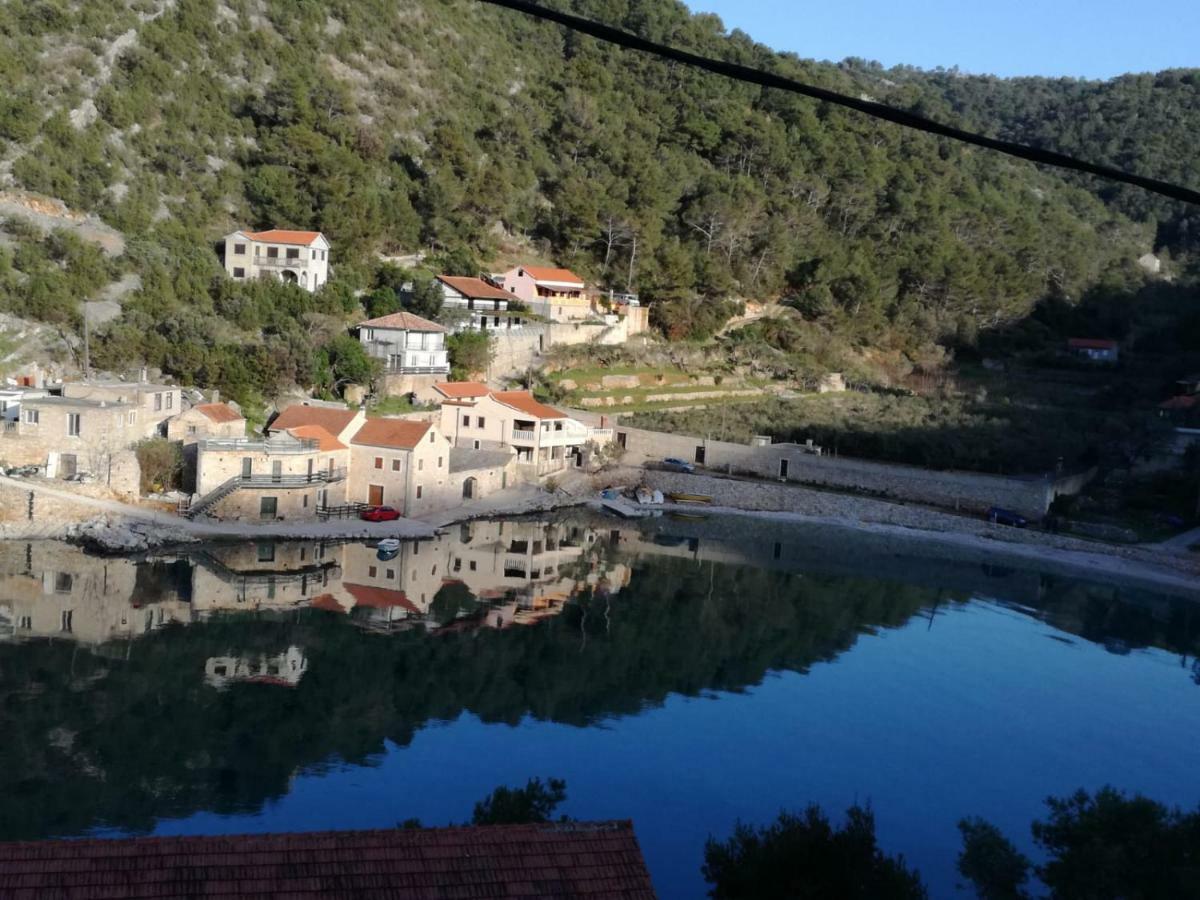 Appartementhaus Elena Jelsa  Exteriér fotografie